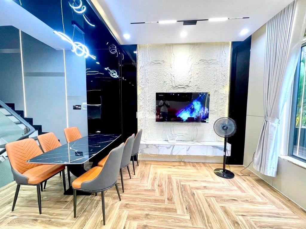 HẺM XE HƠI QUAY ĐẦU - NGANG GẦN 5M - SÁT MẶT TIỀN KINH DOANH - NHỈNH 7T