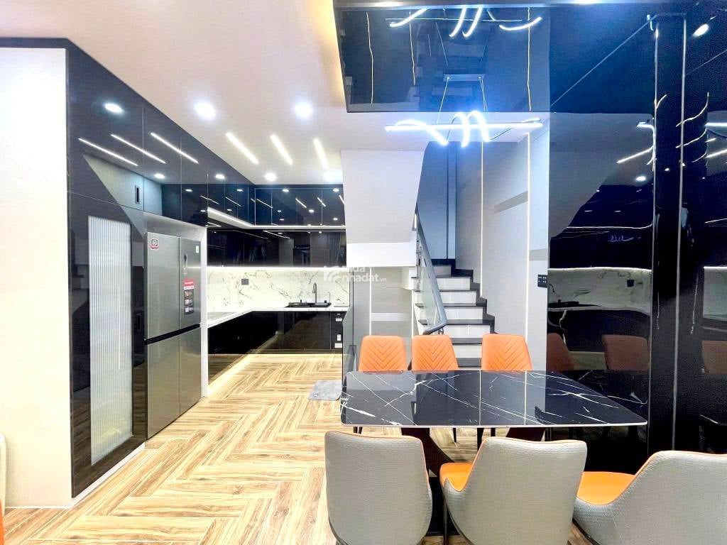 HẺM XE HƠI QUAY ĐẦU - NGANG GẦN 5M - SÁT MẶT TIỀN KINH DOANH - NHỈNH 7T