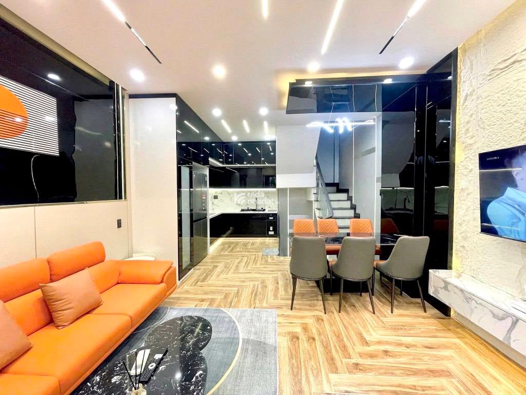 HẺM XE HƠI QUAY ĐẦU - NGANG GẦN 5M - SÁT MẶT TIỀN KINH DOANH - NHỈNH 7T