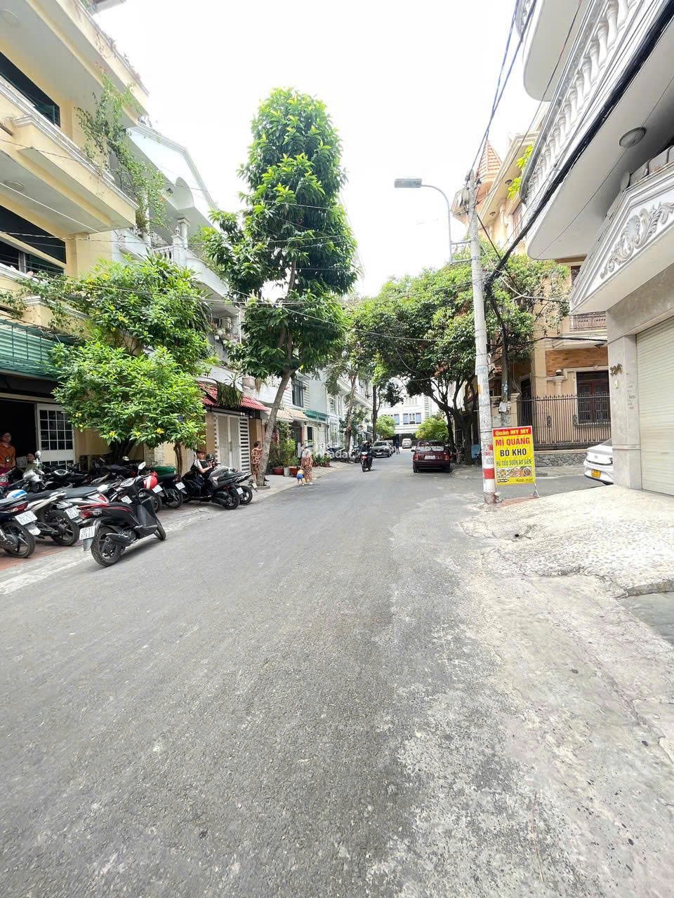 Bán nhà mặt tiền Vĩnh Viễn, P4, Q10 DT: 4.2x15m 5 tầng giá 18tỷ HĐT 25tr