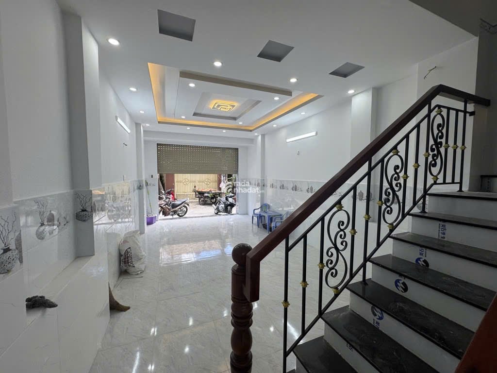 NHÀ MỚI,HXH TRẦN THỦ ĐỘ,TÂN PHÚ,GIÁP NGUYỄN SƠN (4 x 15 x 3 TẦNG) 6.2 TỶ TL