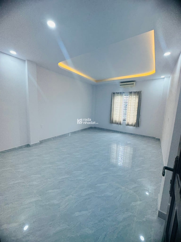 NHÀ 6 TẦNG TÂN PHÚ - CÓ THANG MÁY LÊN TỚI SÂN THƯỢNG- NGUYỄN SƠN NGAY LUỸ BÁN BÍCH