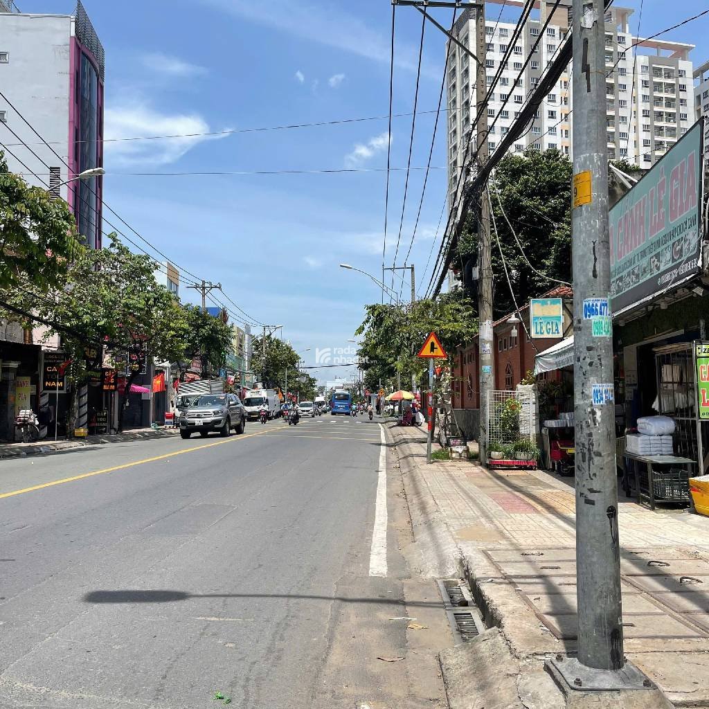 TRUNG TÂM THỦ ĐỨC MẶT TIỀN K. DOANH ĐA NGÀNH GẦN MOONLIGHT 5,5X21 CHỈ 24,4 TỶ.