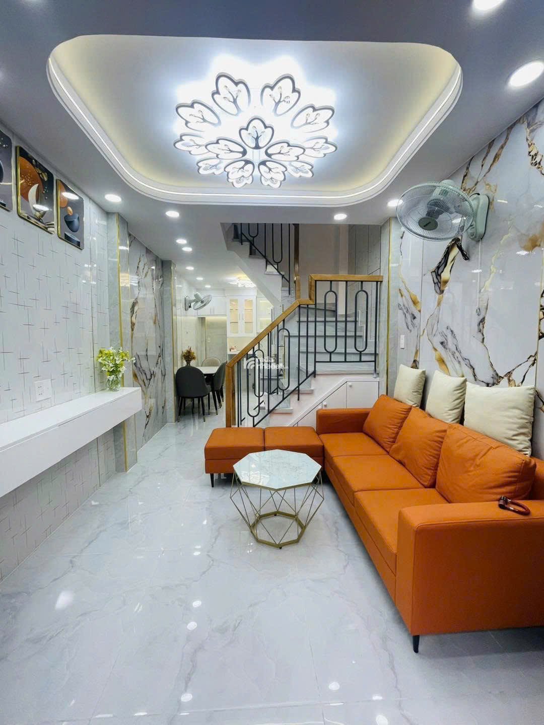 NH VPBANK THANH LÝ NHÀ CĂN NHÀ CHỦ NGỘP BANK , SHR , GIÁ TỐT .