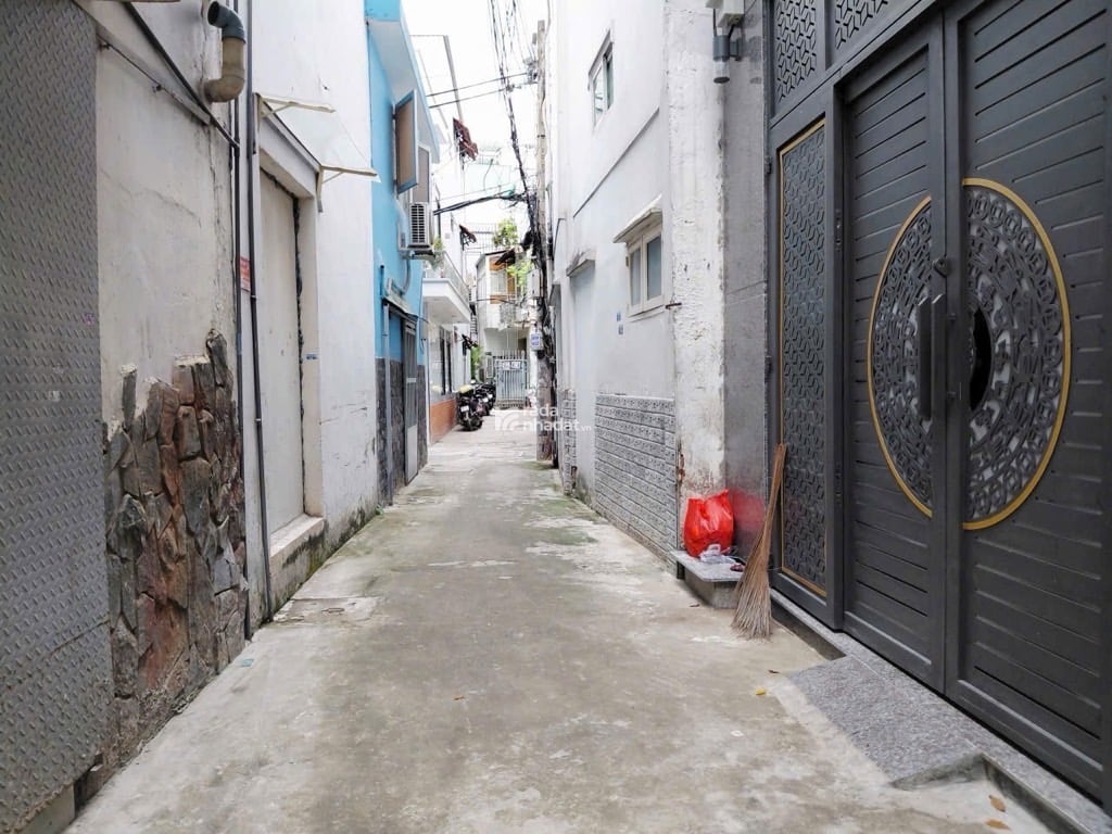 HẺM XE HƠI 373 LÝ THƯỜNG KIỆT, TÂN BÌNH, 36M2 CÓ KC Ở NGAY. GIẢM 350TR CHỈ 5.36T TL 