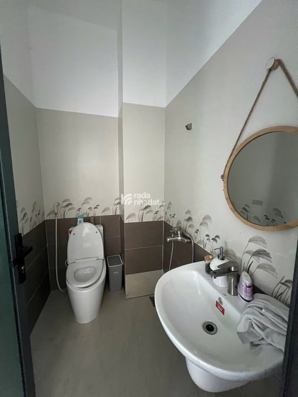 NHÀ 6 TẦNG - GÓC 2MT- LẠC LONG QUÂN-NI SƯ HUỲNH LIÊN-ÂU CƠ - THANG MÁY - ĐANG CHO THUÊ 29 TRIỆU