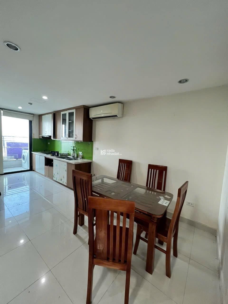Vợ chồng tôi cần bán căn hộ view hồ công viên Thanh Xuân 128m 3n2wc, giá bán: 8.5 tỉ LH: 0965 066 ***