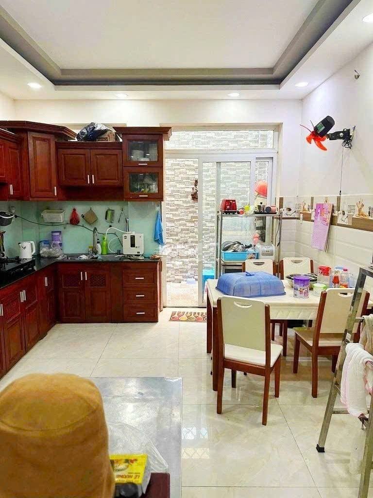 NGAY ĐẦM SEN, HẺM XE HƠI TÔ HIỆU, TÂN PHÚ, 60M2 HIẾM CÓ. GIẢM 450TR CHỈ CÒN 8.7T TL TỐT