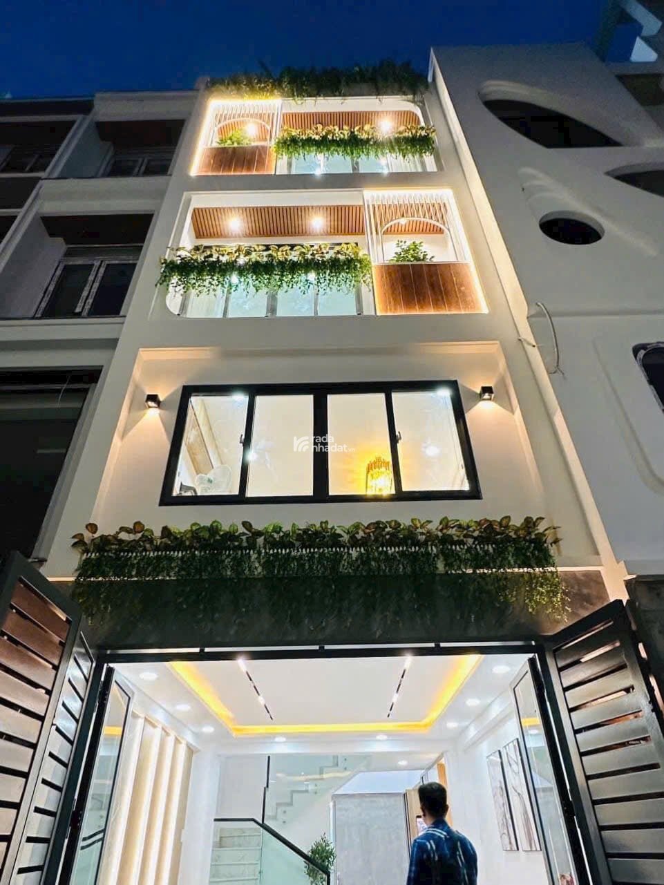 Siêu hot nhà 49m2 giá Siêu hot nhà 49m2 giá 3tỷ450tr Đường Phan Đăng Lưu, P. 3, Quận Phú Nhuận, HCM