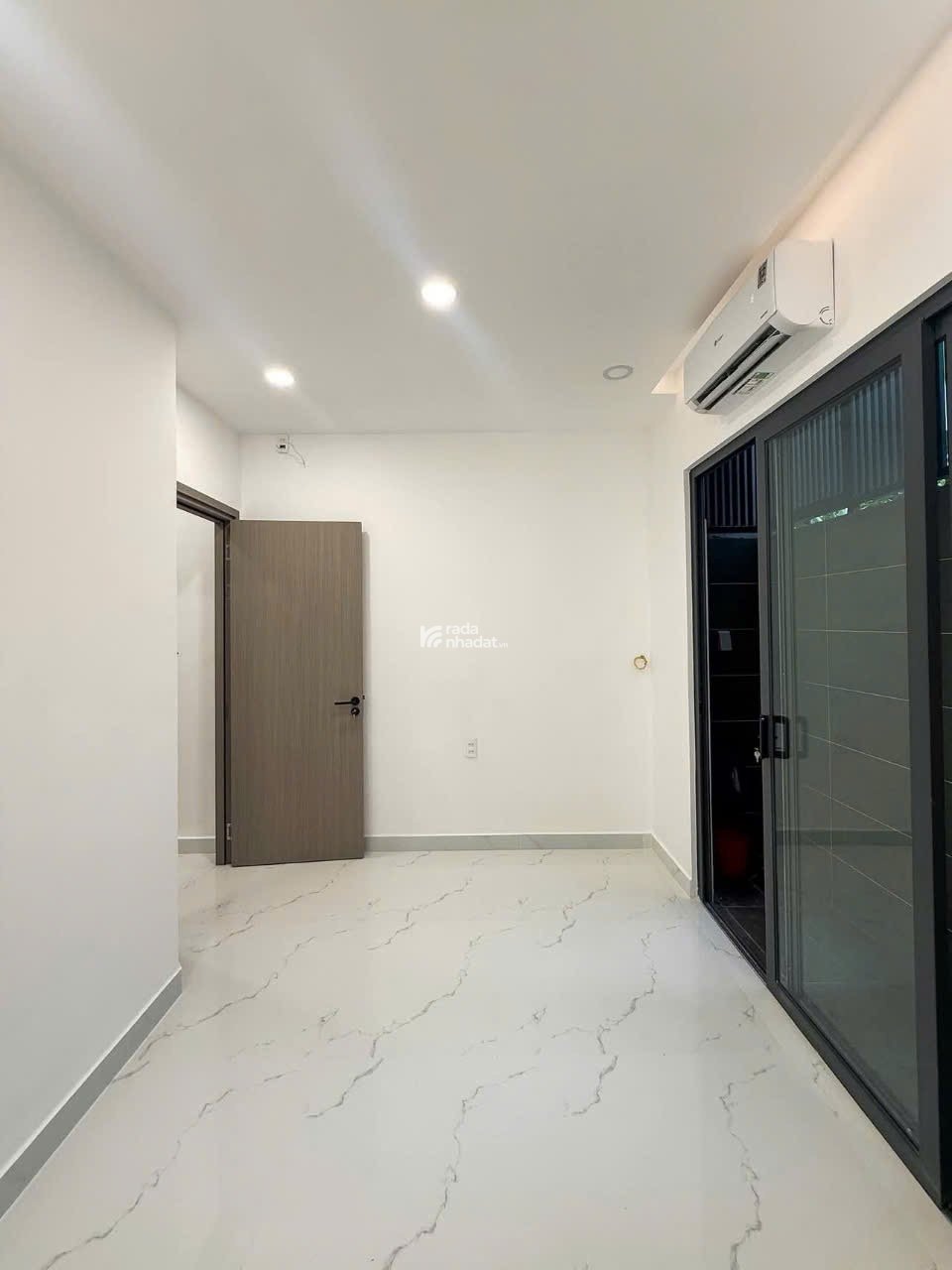 BÁN NHÀ BÌNH THẠNH MỚI XÂY GIÁ RẺ - HẺM TO, TẶNG NỘI THẤT - 56m2 VUÔNG VỨC -  GIÁ 7,75 TỶ CÒN BỚT