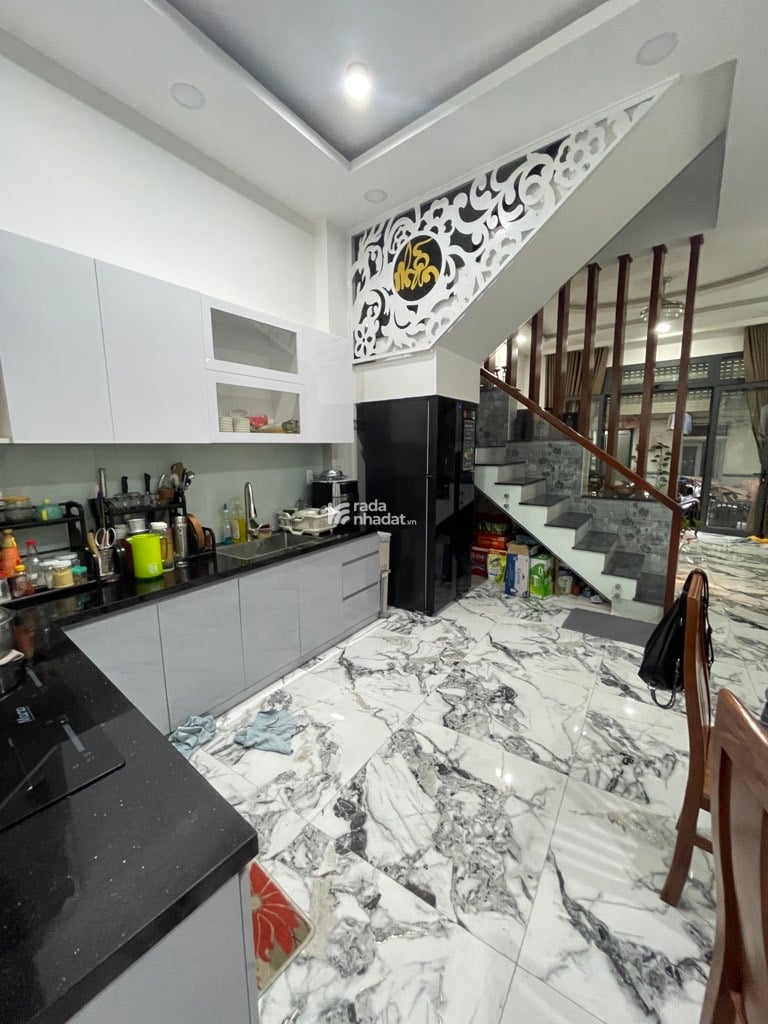 Bán nhà  Mới Lê Trọng Tấn tặng full nội thất 