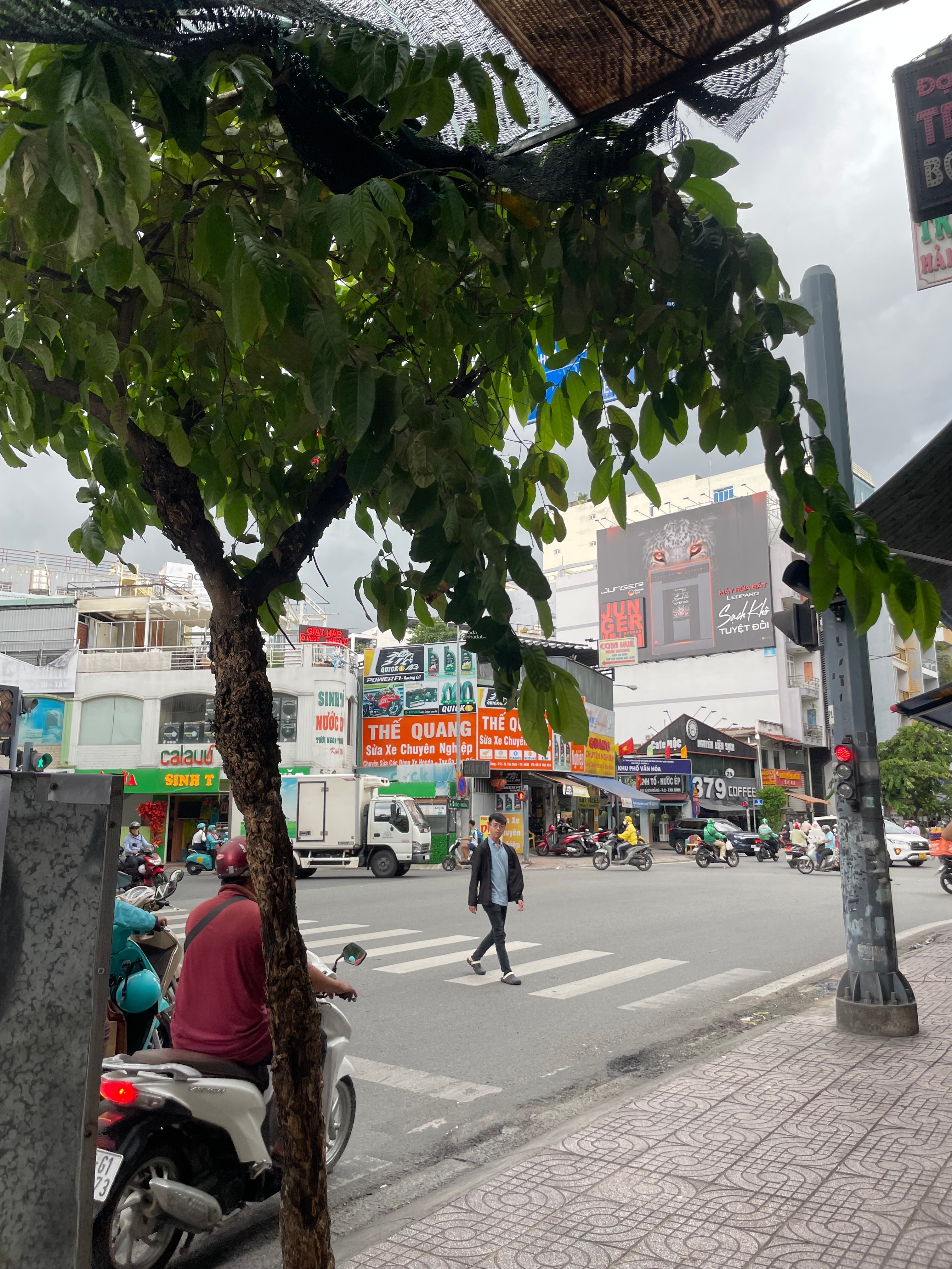Cho thuê nhà nguyên căn mặt tiền đường 