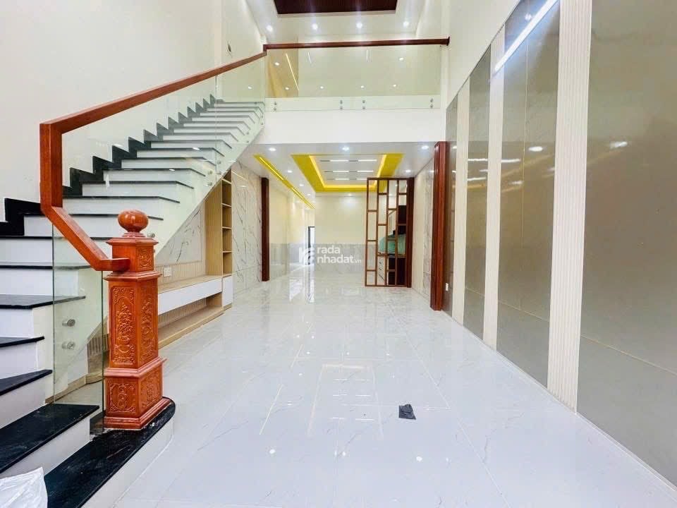 bán nhà mới xây đường nhựa 12m, 3PN, buôn bán được, SHR