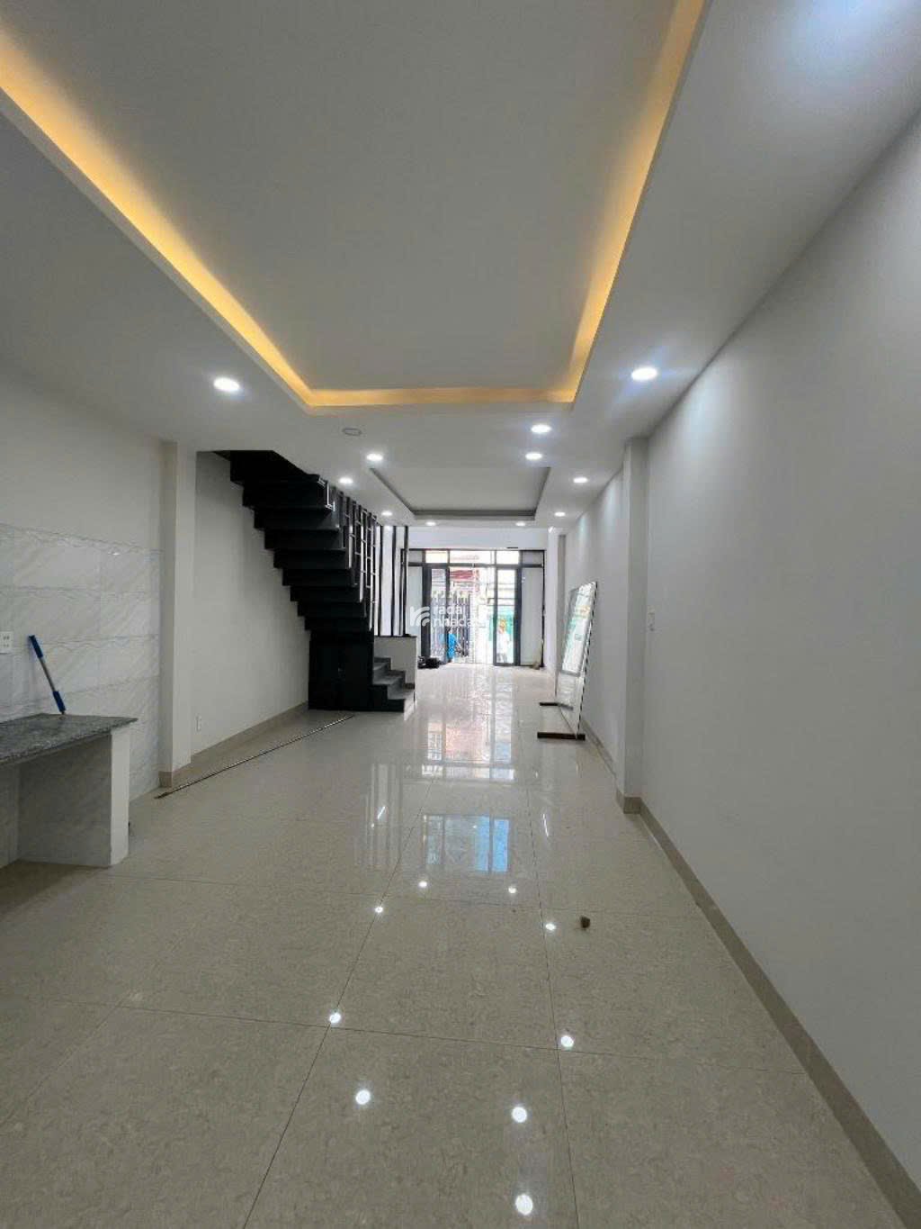 CHỦ BÁN NHÀ CĂN CỰC HIẾM KHU VỰC QUẬN 8, 70m2, HẺM XE HƠI, GIÁ CHỈ 5 TỶ NHỈNH