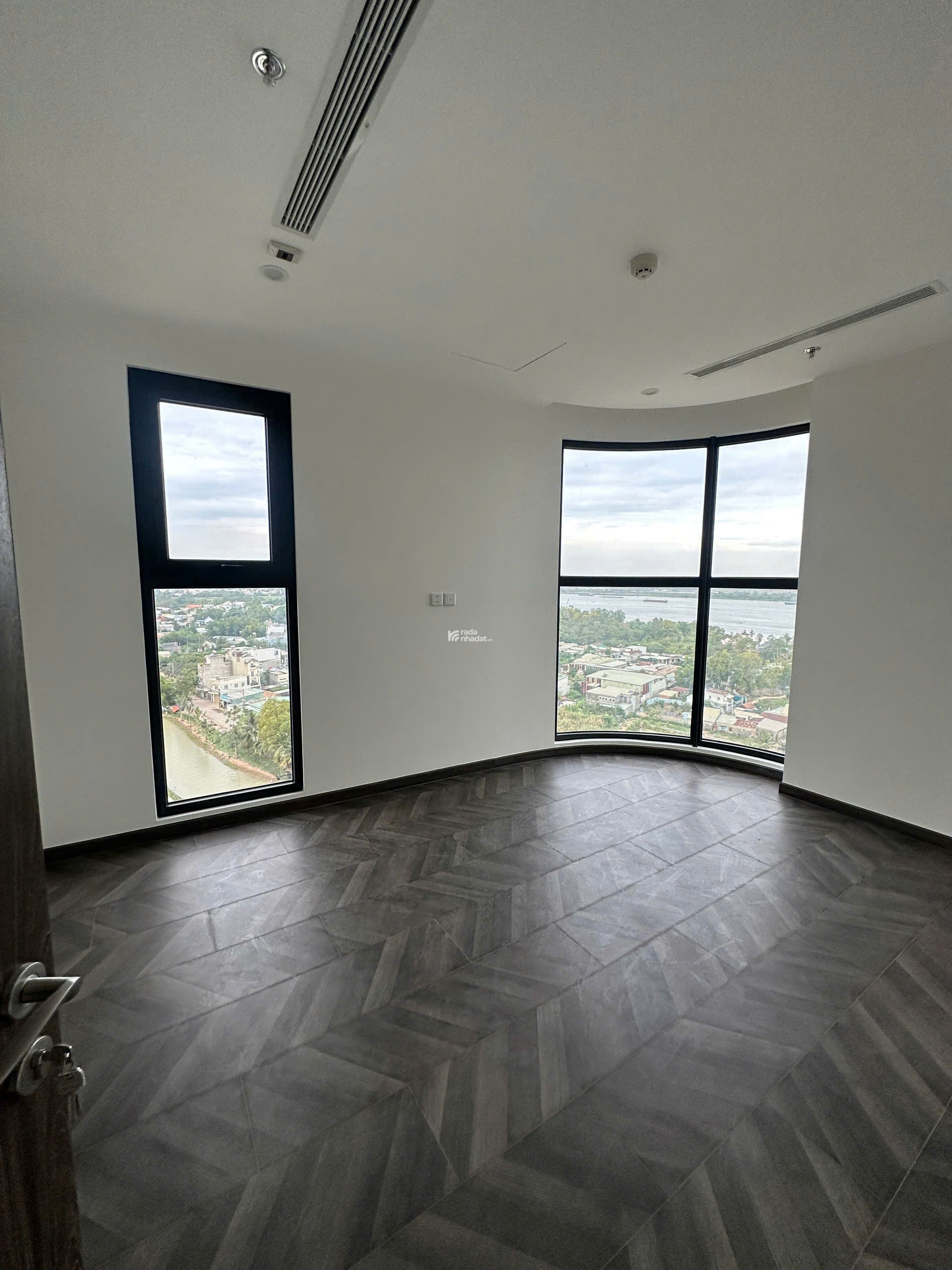 THE BEVERLY- BÁN CĂN HỘ 2PN2WC ( BAO THUẾ PHÍ) - VIEW SÔNG CỰC HIẾM, GIÁ TỐT CHỐT NHANH