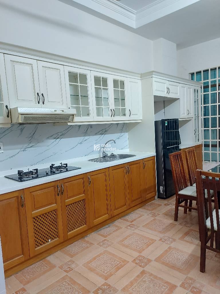 NGAY ETOWN CỘNG HÒA, HXH NGUYỄN HIẾN LÊ, TÂN BÌNH, 68M2 CÓ KC Ở NGAY. GIẢM 350TR CHỈ 10.8T TL  