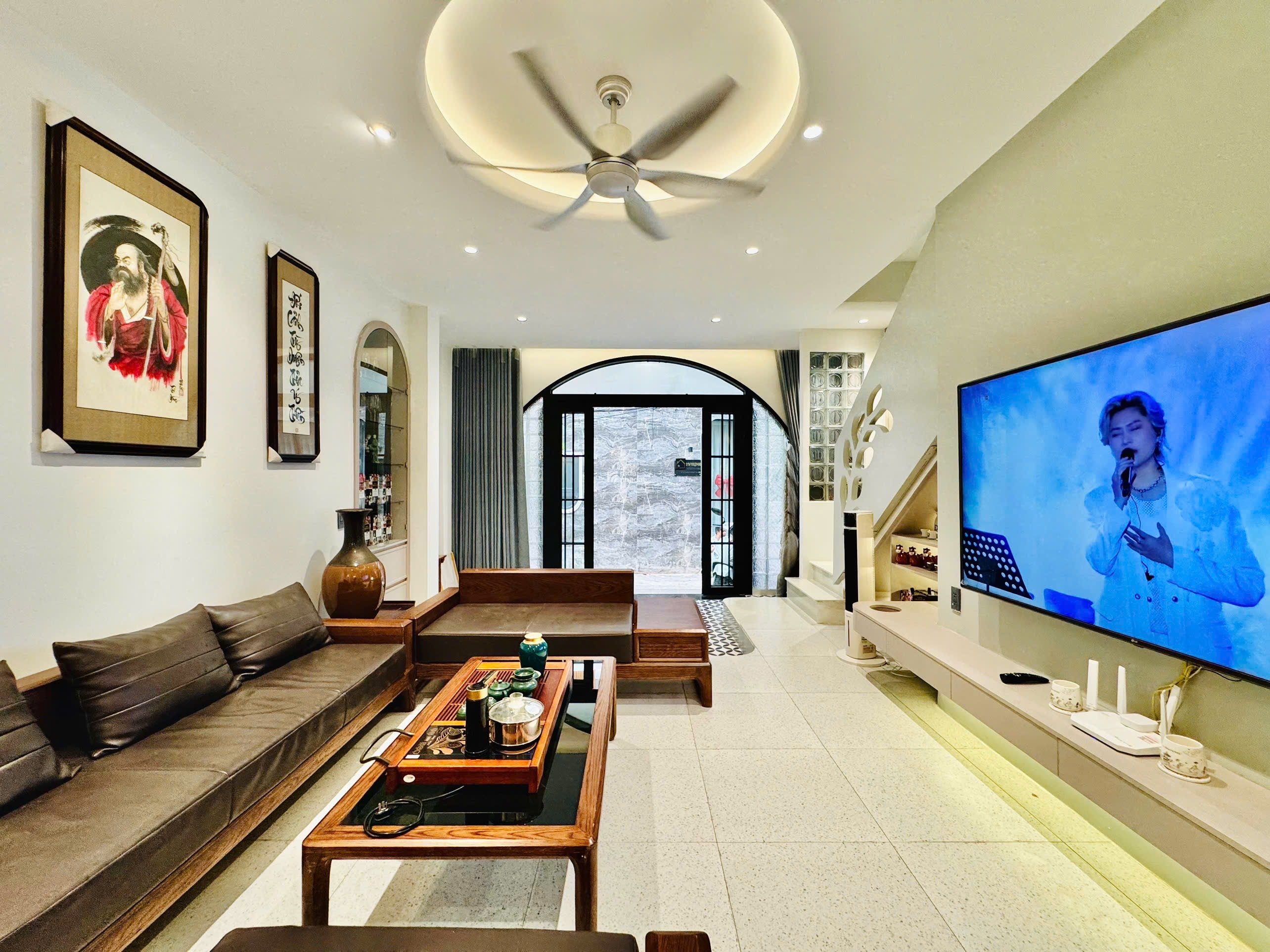 BÁN NHÀ 3 TẦNG Hoàng Hoa Thám, Bình Thạnh-TẶNG Nội thất cao cấp thiết kế theo nhà-GIÁ 9,3 TỶ TL