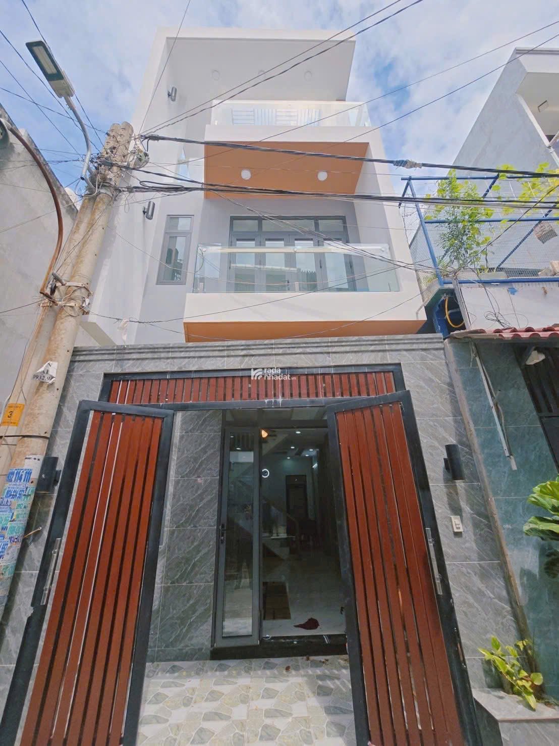 SIU PHẨM NHÀ ĐẸPPP GIÁ RẺ Q3, Hẻm oto, 4 TỶ 250 ĐÃ CÓ NHÀ, SHR, LH ĐI