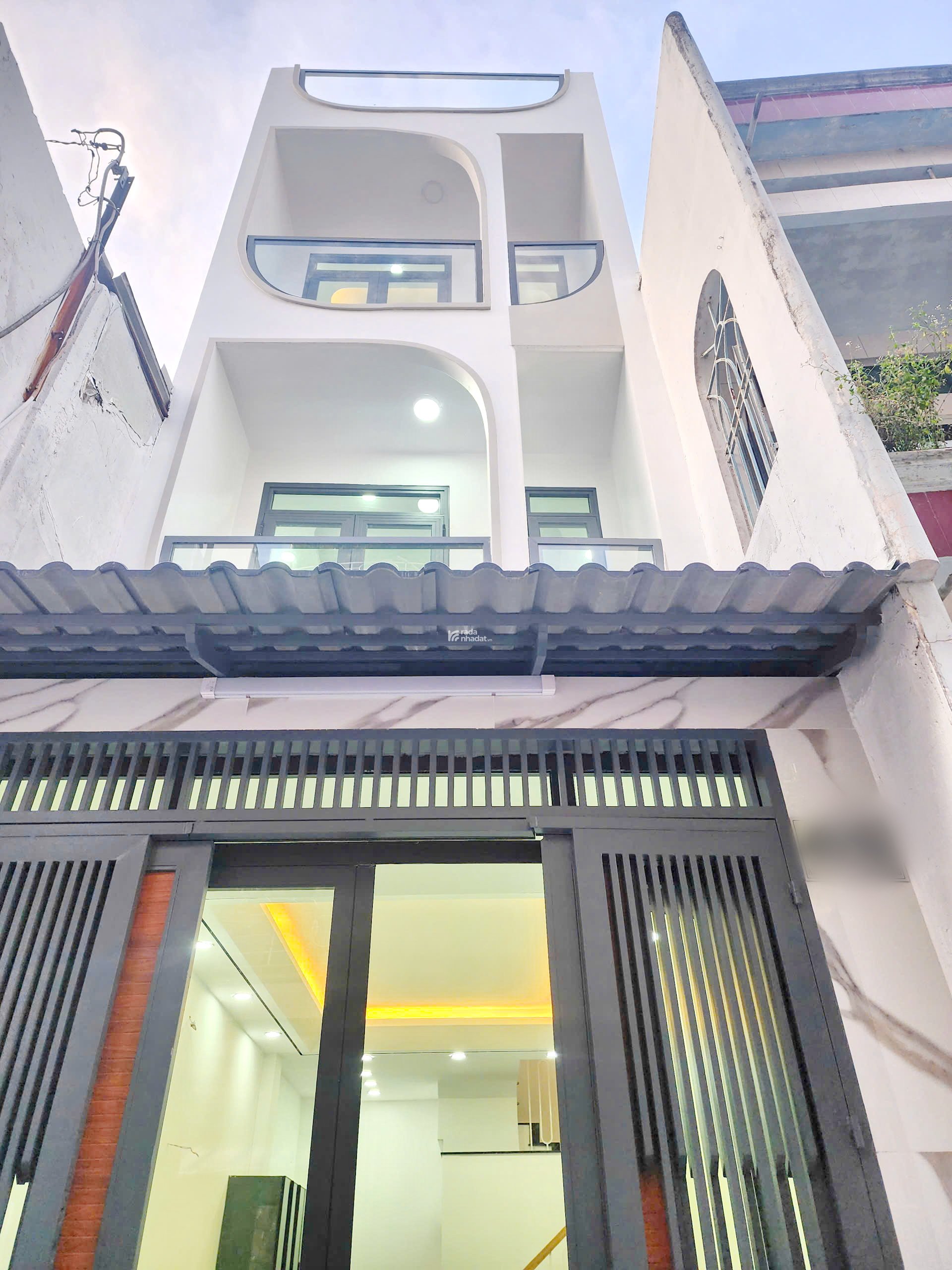 Bán nhà hẻm xe hơi 2 lầu đường Âu Dương Lân P.3 Quận 8