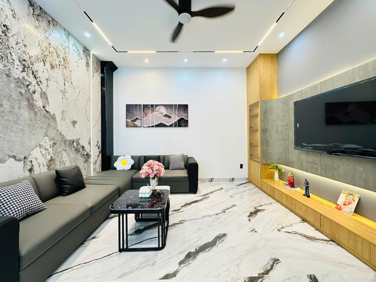 Bán gấp siêu phẩm ngay đường Quang Trung, Gò Vấp, gần chợ Hạnh Thông Tây, SHR Giá 3 tỷ 450  TL