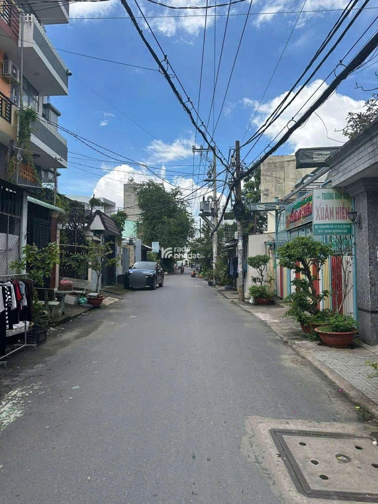 Mặt tiền kinh doanh  Gần chợ Xóm Mới  đường số 1  P13  Gò Vấp  4.2x22m  Giá 10.8 Tỷ