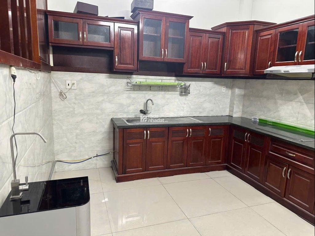 CHO THUÊ NHÀ ĐƯỜNG SỐ 4 GIÁP KDC SÔNG ĐÀ, QLO 13, 1 TRỆT 2 LẦU, 4PN, CÓ NỘI THẤT, 16TR.