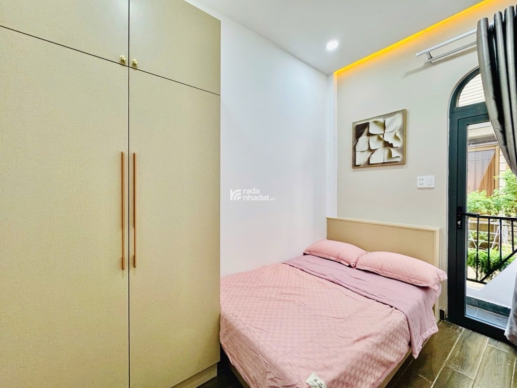 Bán nhà Phan Tây Hồ Phú Nhuận, 3 tầng full nội thất, Ở ngay, nhỉnh 5 tỷ.