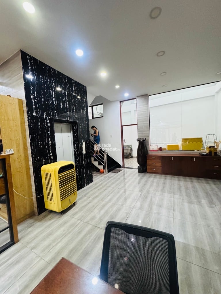 NGAY CHỢ VẢI, HẺM XE HƠI PHÚ THỌ HÒA, TÂN PHÚ, 150M2 HIẾM CÓ. GIẢM 550TR CHỈ CÒN 18T TL TỐT