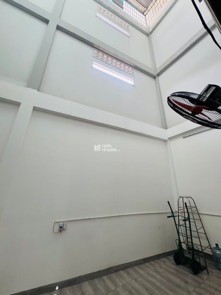 NGAY CHỢ VẢI, HẺM XE HƠI PHÚ THỌ HÒA, TÂN PHÚ, 150M2 HIẾM CÓ. GIẢM 550TR CHỈ CÒN 18T TL TỐT