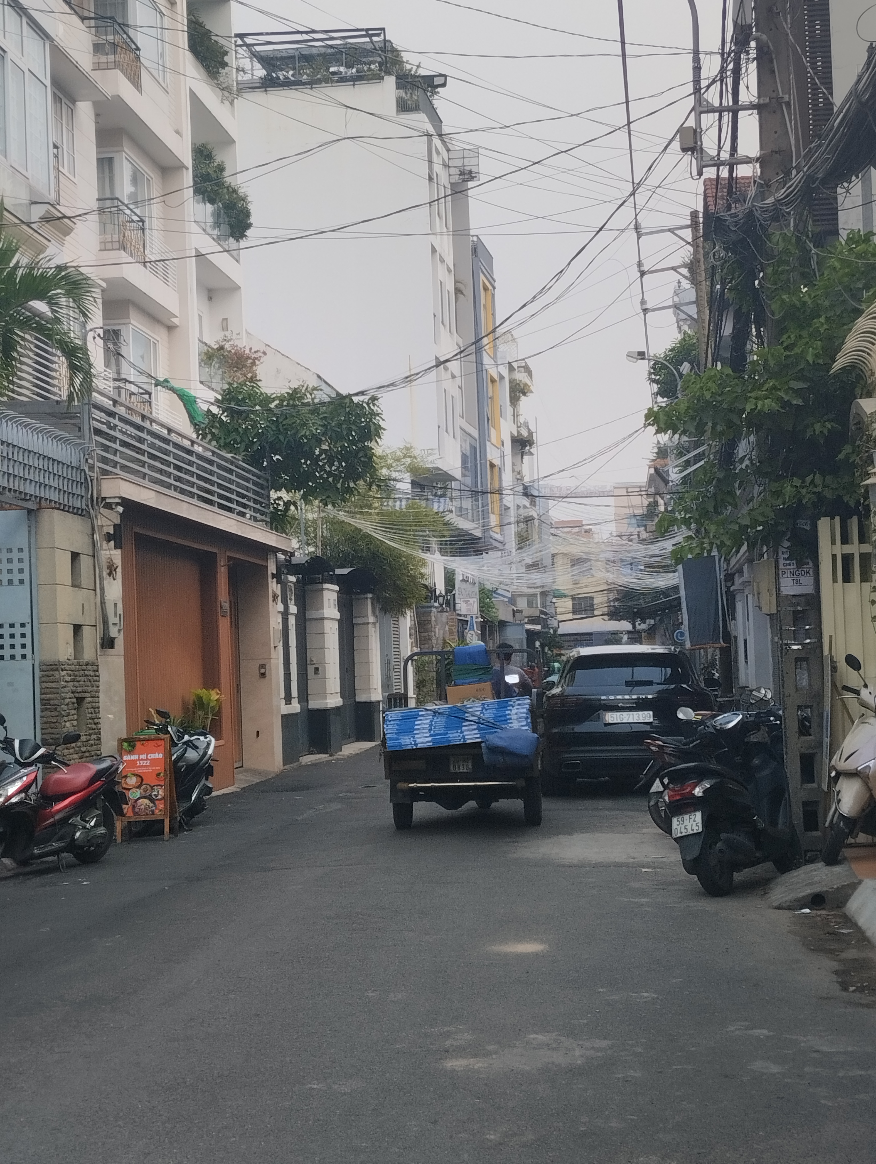 NHÀ ĐẸP ĐÓN TẾT - 5 TẦNG THANG MÁY - 6PN - HẺM 10M THÔNG - ĐẦY ĐỦ TIỆN ÍCH - KHU BIỆT THỰ CAO TẦNG