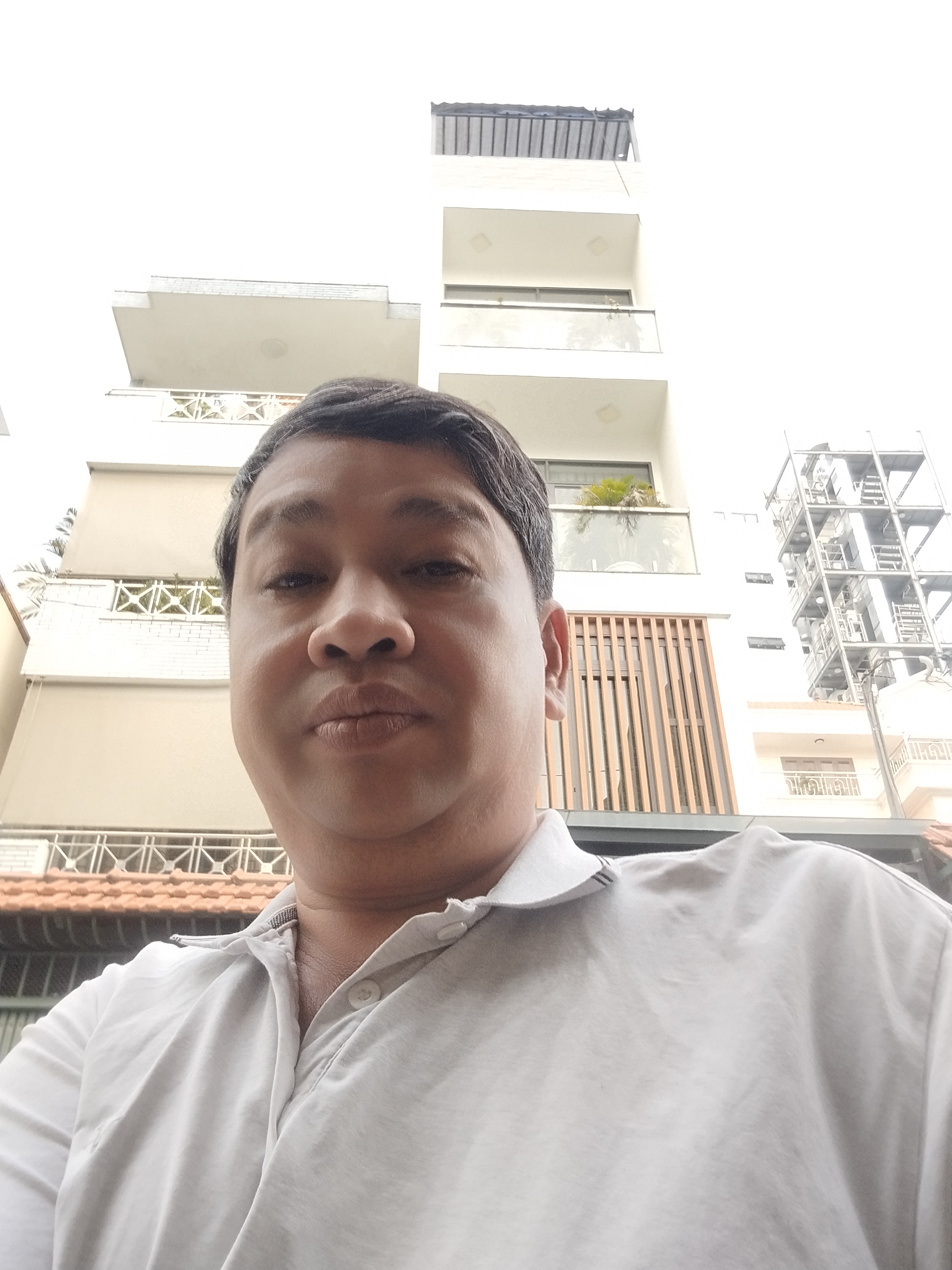 NHÀ ĐẸP ĐÓN TẾT - 5 TẦNG THANG MÁY - 6PN - HẺM 10M THÔNG - ĐẦY ĐỦ TIỆN ÍCH - KHU BIỆT THỰ CAO TẦNG