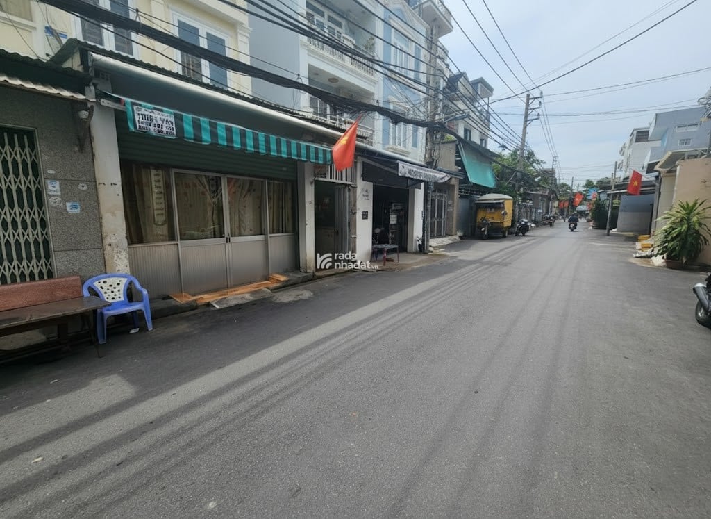 BÁN NHÀ TRỌ CẤP 4 CHUYÊN DÙNG 9, CHỈ 9.2TỶ, DT 167M2,DÒNG TIỀN 300 TR/NĂM,  HẺM ÔTÔ 