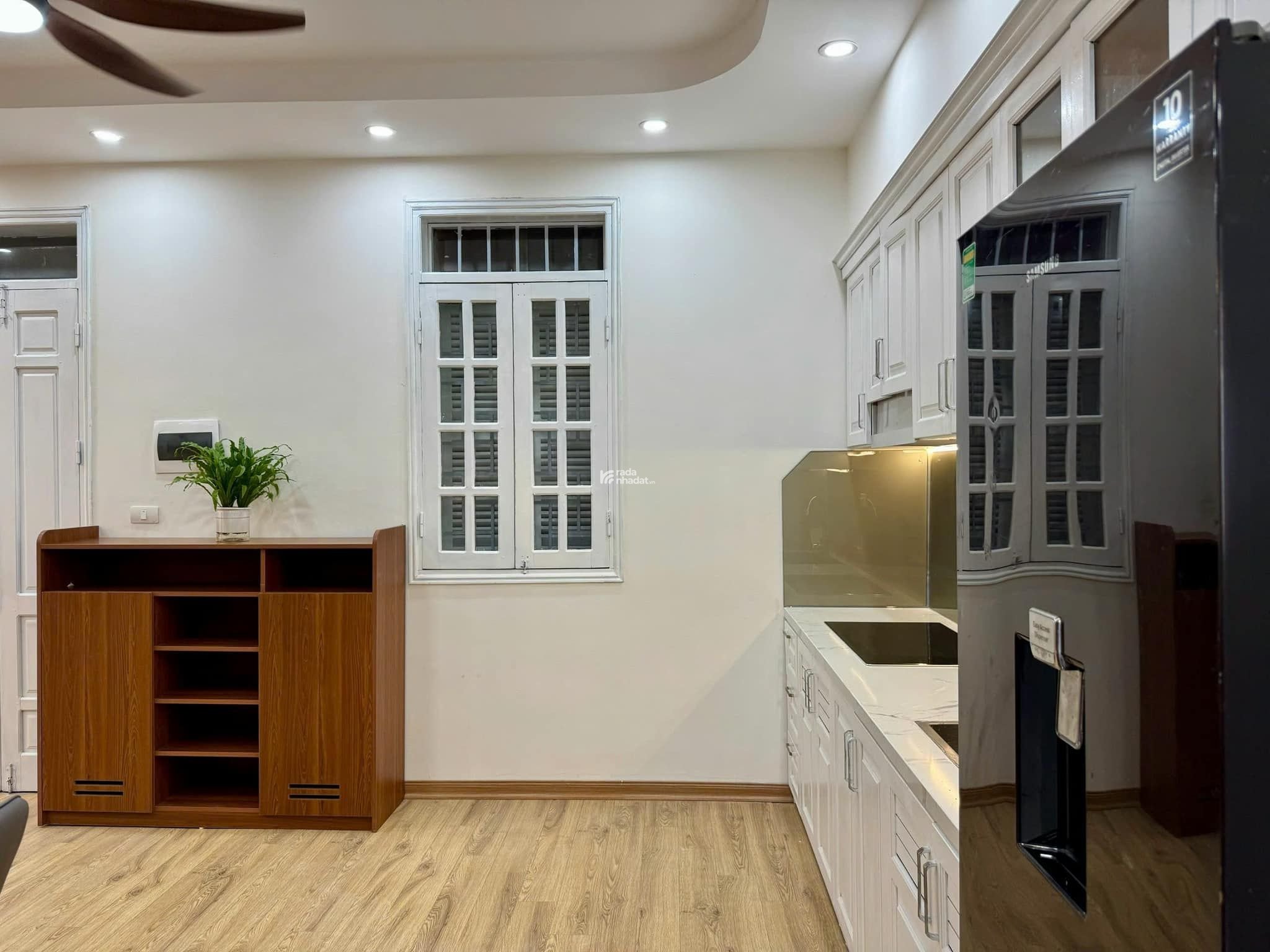 Chính chủ cho thuê chung cư 3PN 2WC, Trung Yên PLaza Phố Trung Hòa (0975 983 ***) giá 27 triệu/th