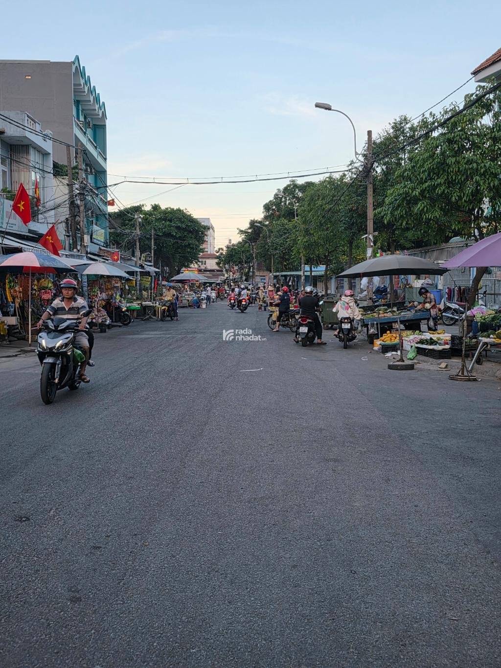 BÁN NHÀ BÌNH TÂN 95M2 8.7 TỶ NGANG 4.5M KHU BIỆT THỰ ĐƯỜNG 15M THÔNG 20TR/TH