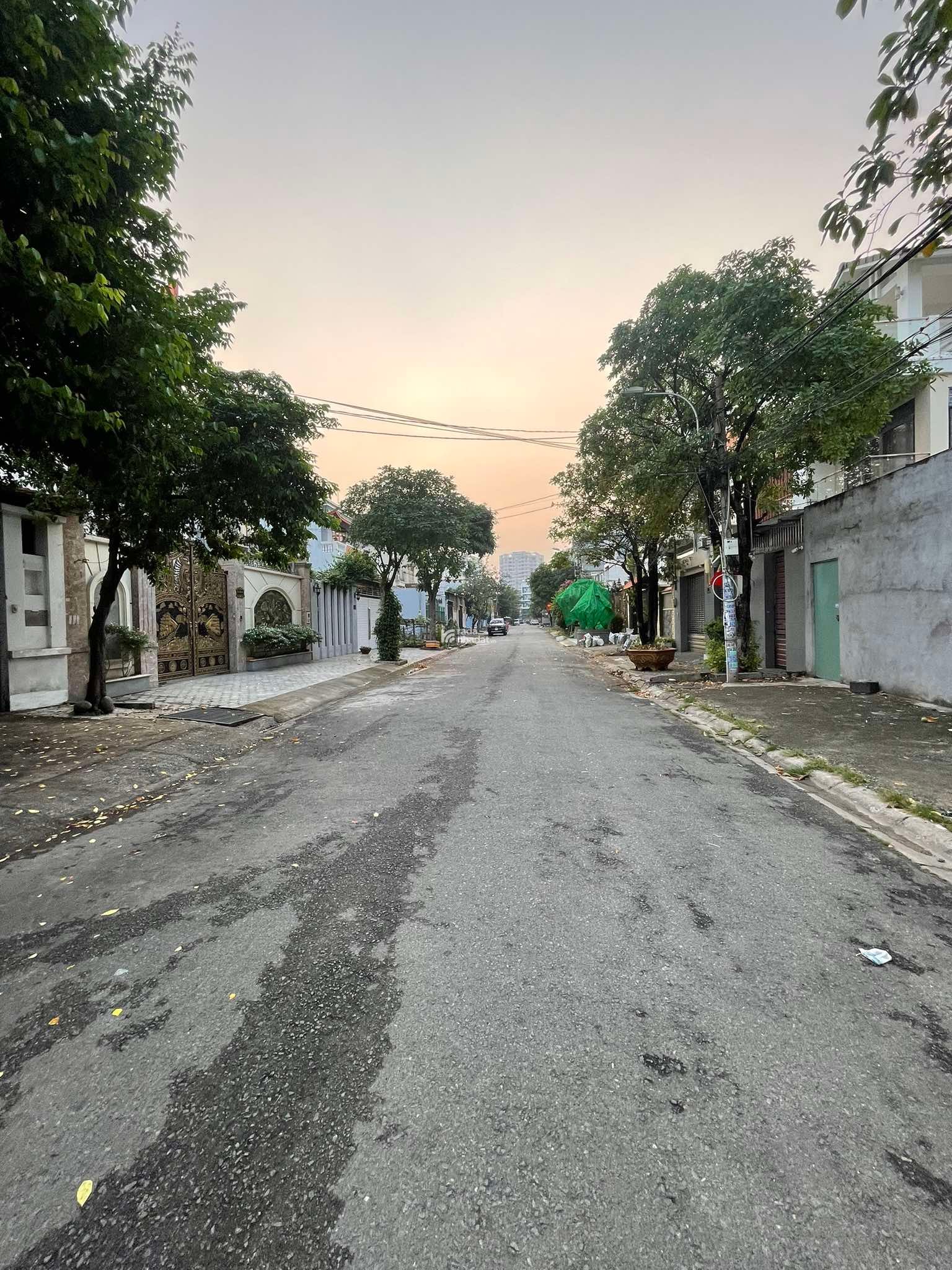 BÁN NHÀ MẶT TIỀN TÂN TẠO 200M2 21.X TỶ KINH DOANH VIP 3 TẦNG BTCT SẦM UẤT BÌNH TÂN