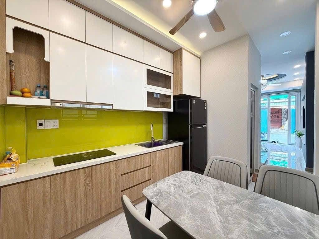 Cần bán ngay nhà đẹp Nguyễn Thượng Hiền P5 Q. Bình Thạnh GIÁ 3TỶ990, SHR, LH ngay