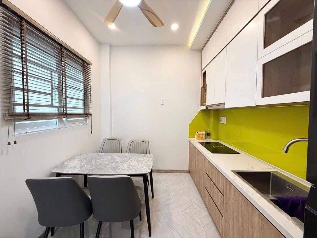 Cần bán ngay nhà đẹp Nguyễn Thượng Hiền P5 Q. Bình Thạnh GIÁ 3TỶ990, SHR, LH ngay