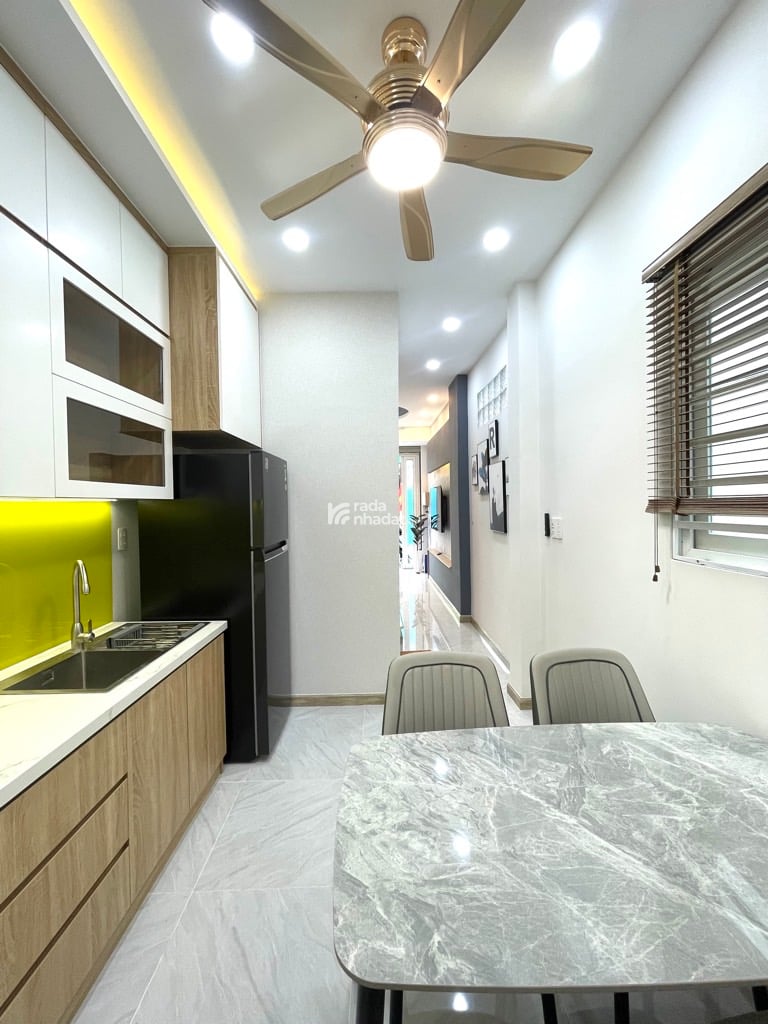 Bán nhà mặt tiền Nguyễn Trọng Tuyển, P15 Phú Nhuận, nhà mới đẹp, giá chỉ 6.78 tỷ