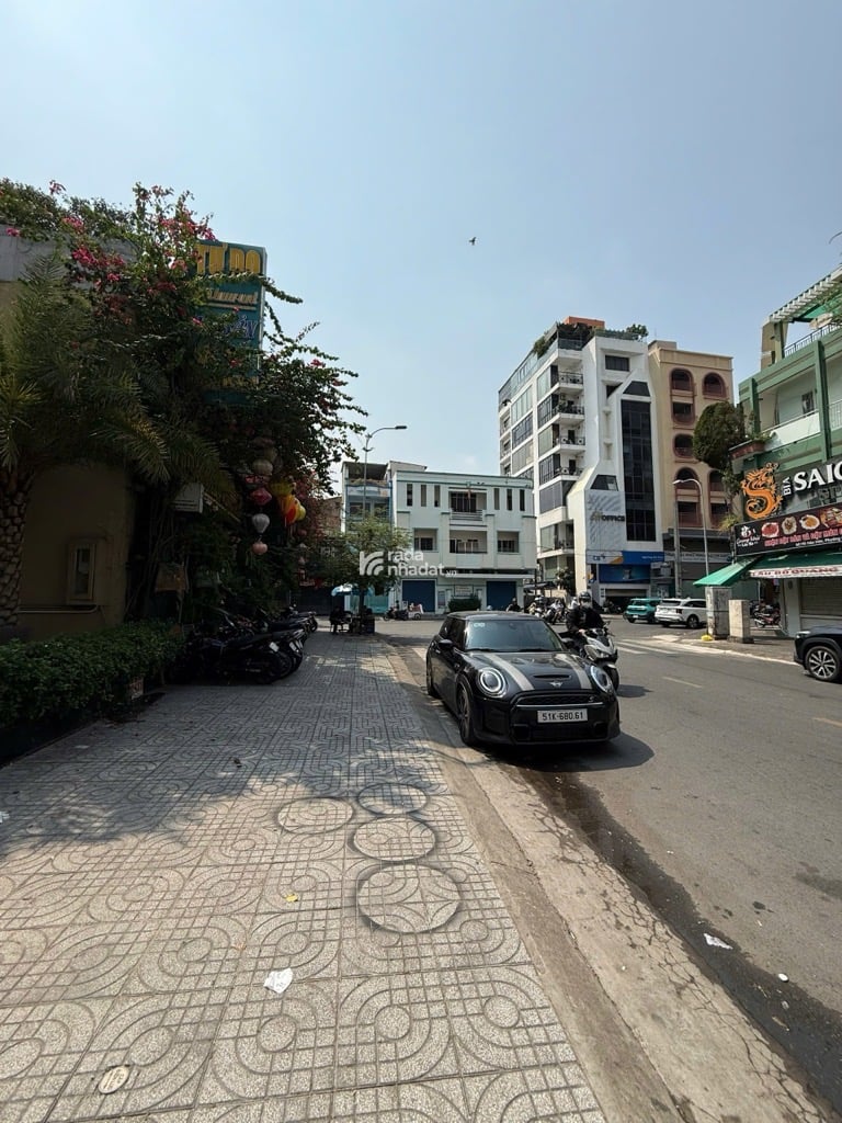 HÀNG HIẾM -  MẶT TIỀN SIÊU VIP QUẬN 1 - NGANG LỚN HƠN 10m - 224M2 - SỔ VUÔNG - TIỆN XÂY BUILDING