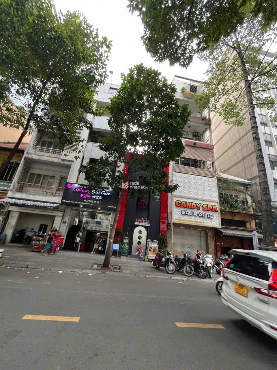  Bán nhà mặt tiền Nguyễn Công Trứ Q1 