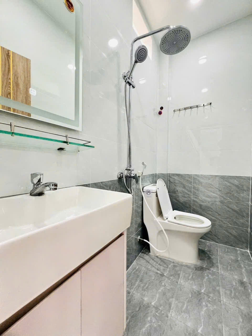 CƠ HỘI VÀNG SỞ HỮU CĂN NHÀ TỐT NHẤT TẠI NGUYỄN HUY LƯỢNG, BÌNH THẠNH/ DT 58M2/ GIÁ 3 TỶ57O 