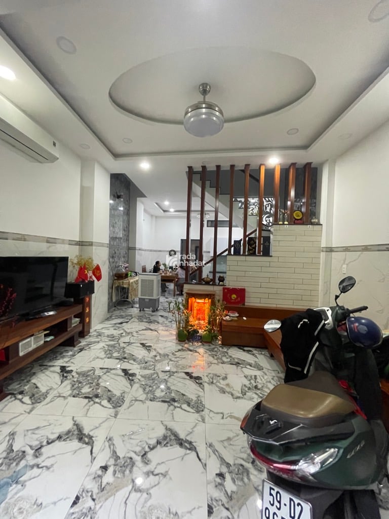 HẺM XE HƠI LÊ TRỌNG TẤN, TÂN PHÚ, CHUẨN 51.2M2 HIẾM CÓ. GIẢM 550TR CHỈ CÒN 5.7T TL TỐT