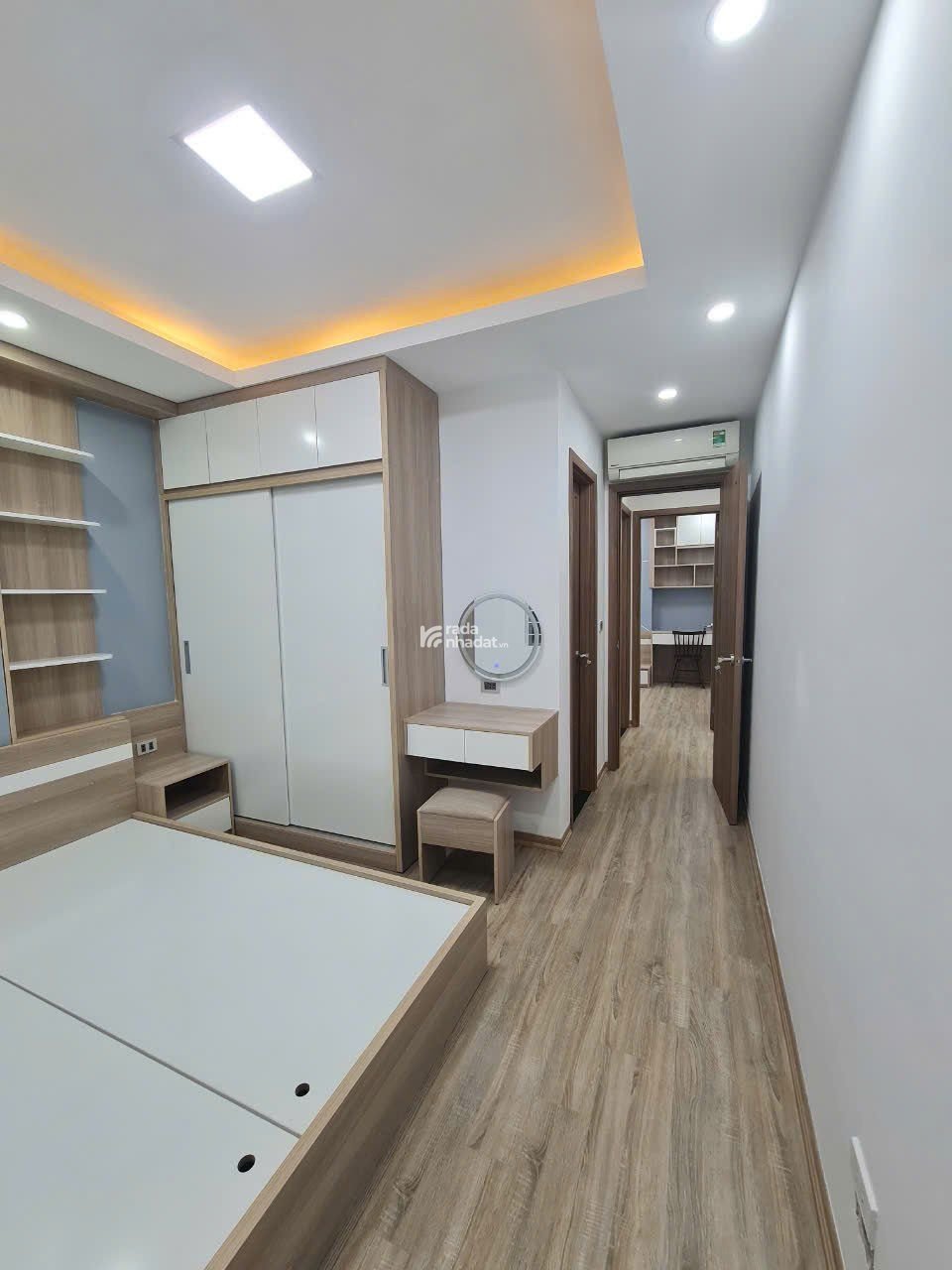 Bán CC 3PN, 2WC, 101m2 tại Viễn Đông Star, 8.9 tỷ full nội thất đẹp long lanh Q. HM, HN chính chủ