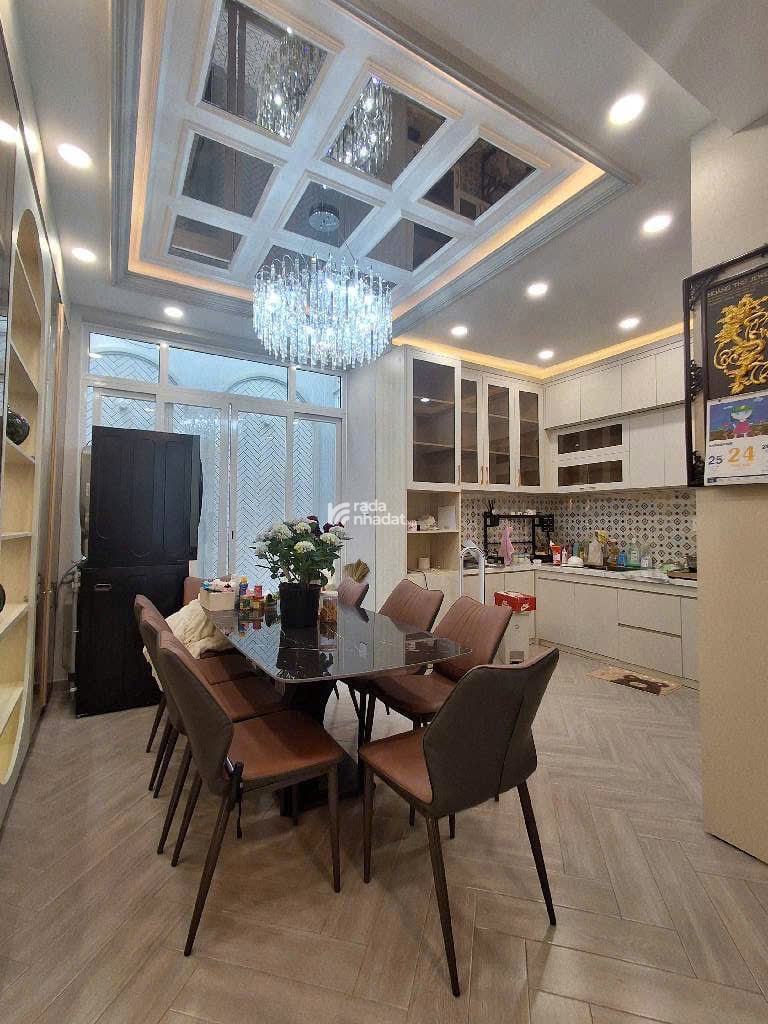 Huỳnh Tấn Phát (30m ra mặt tiền); 5,5x15m; nhà đẹp 3 tầng; nội thất cao cấp vào ở ngay