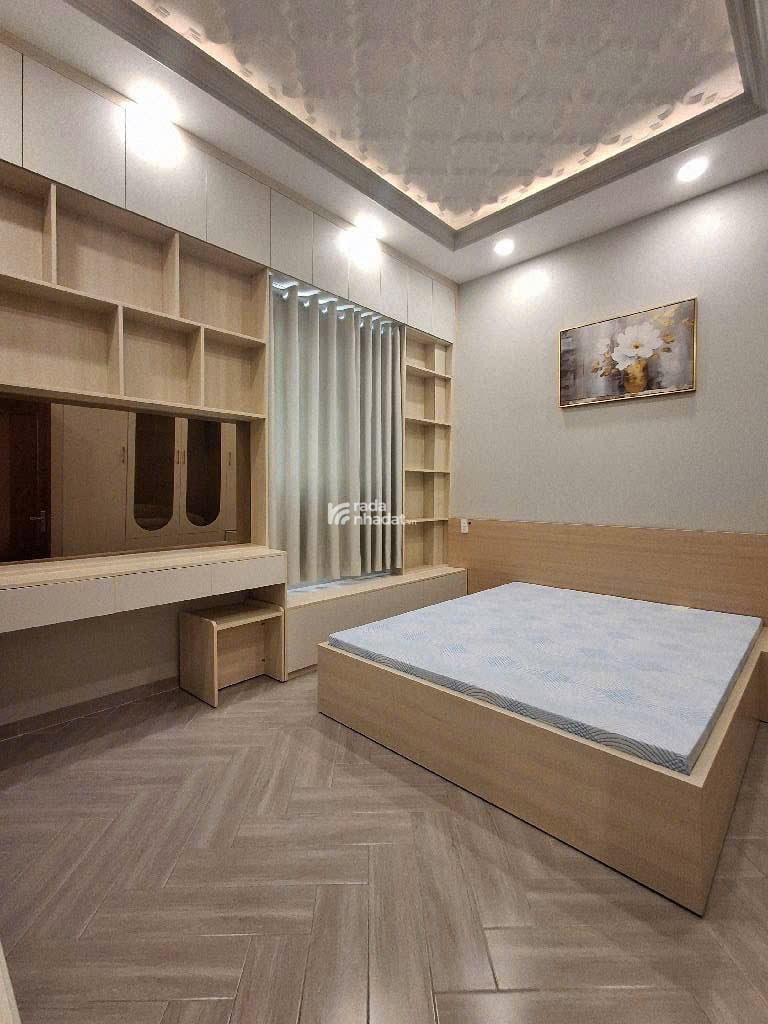 Huỳnh Tấn Phát (30m ra mặt tiền); 5,5x15m; nhà đẹp 3 tầng; nội thất cao cấp vào ở ngay