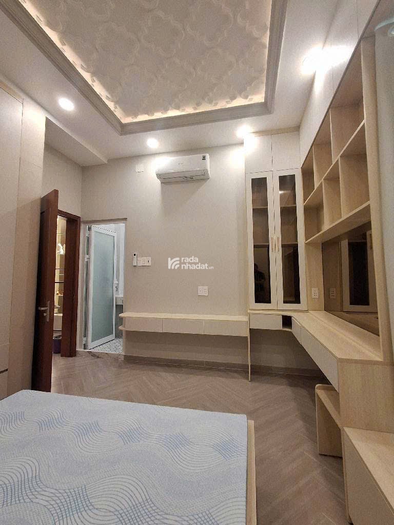 Huỳnh Tấn Phát (30m ra mặt tiền); 5,5x15m; nhà đẹp 3 tầng; nội thất cao cấp vào ở ngay