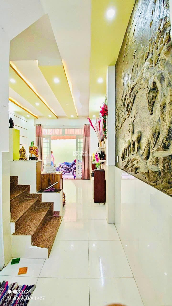 NHÀ TÂN PHÚ  4PN  2 Lầu  ST, 40m2 (4x10), GÍA 5.38 TỶ TL, PHÁP LÝ CHUẨN, XD ĐỦ