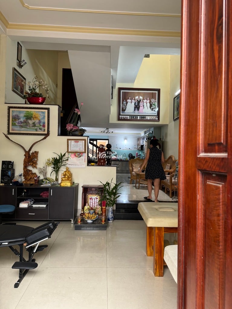 MỚI ĐẸP Ở NGAY MẶT TIỀN KD TỐT, K. HIMLAM TRƯỜNG THỌ 3 TẦNG 5X20 NHỈNH 12 TỶ.