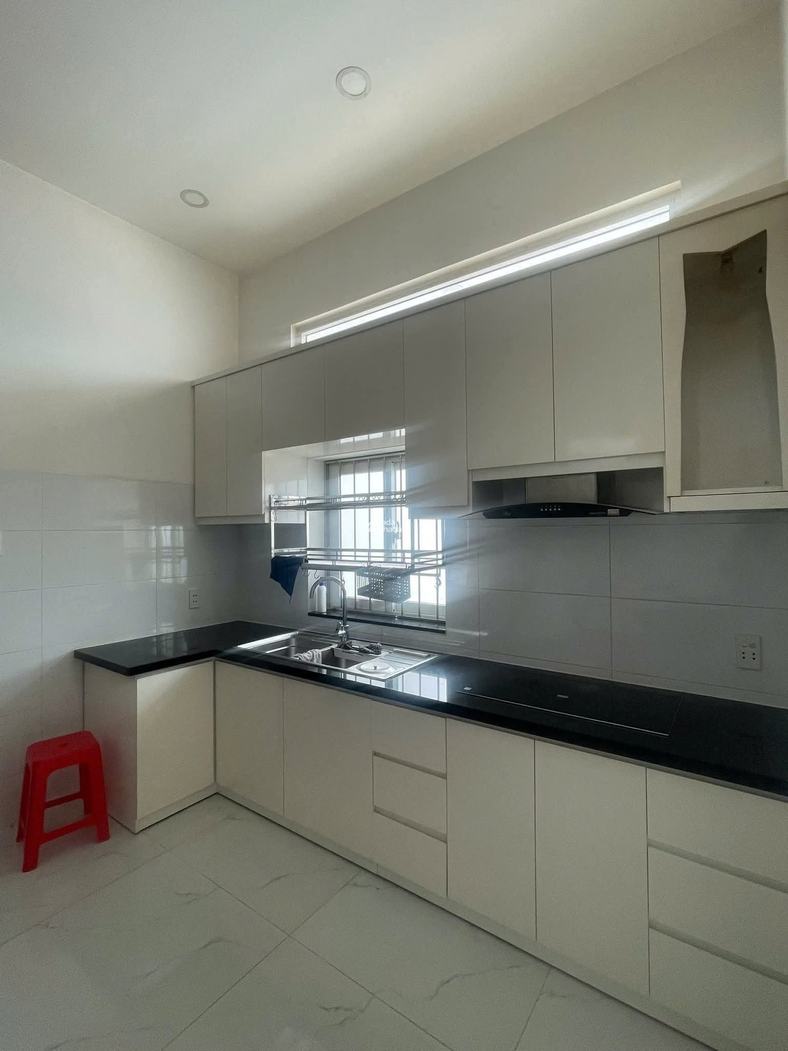 CHỈ 16TR CÓ NGAY NHÀ MẶT TIỀN 3PN FULL NỘI THẤT SAU TTTM GIGAMALL, ÔTÔ ĐẬU TRONG NHÀ,SẴN 3 MÁY LẠNH