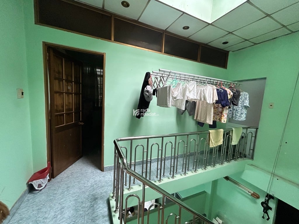 BÁN NHÀ NGUYỄN MINH CHÂU TÂN PHÚ 110M2 4 TẦNG 8.5 TỶ HẺM XE HƠI DÂN TRÍ CAO PHÚ TRUNG 
